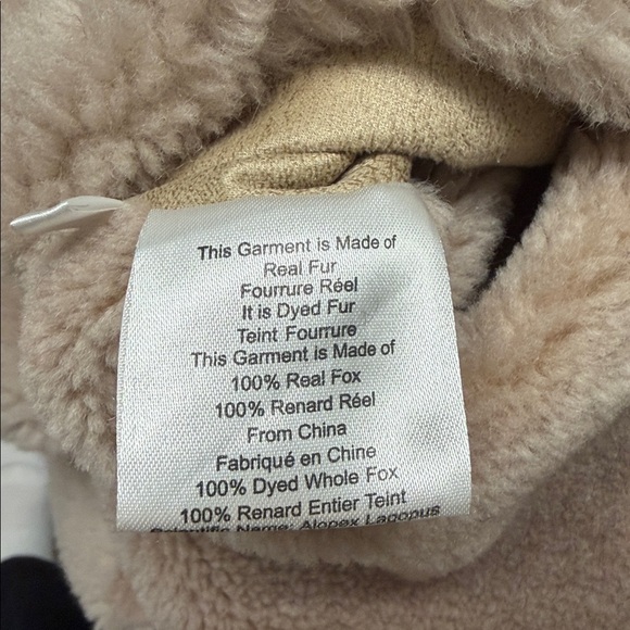 La Fiorentina. Tan White Fox Fur Hooded Vest - Picture 7 of 7